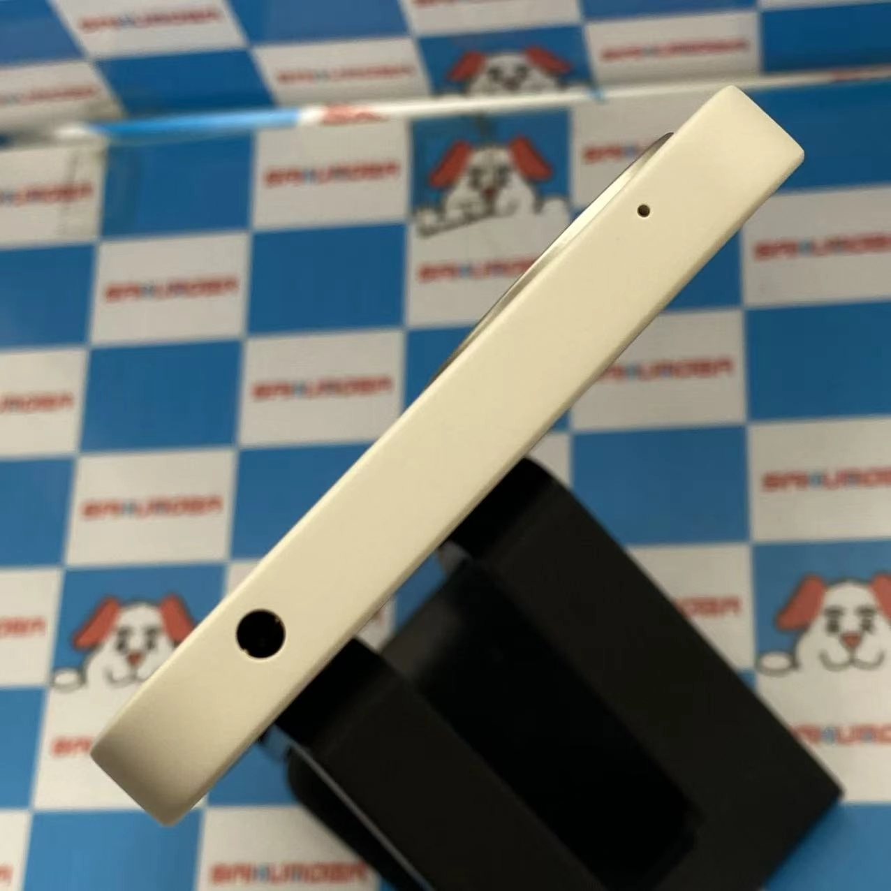 AQUOS Wish4 64GB ホワイト SH-M27 SIMフリー 新品同様