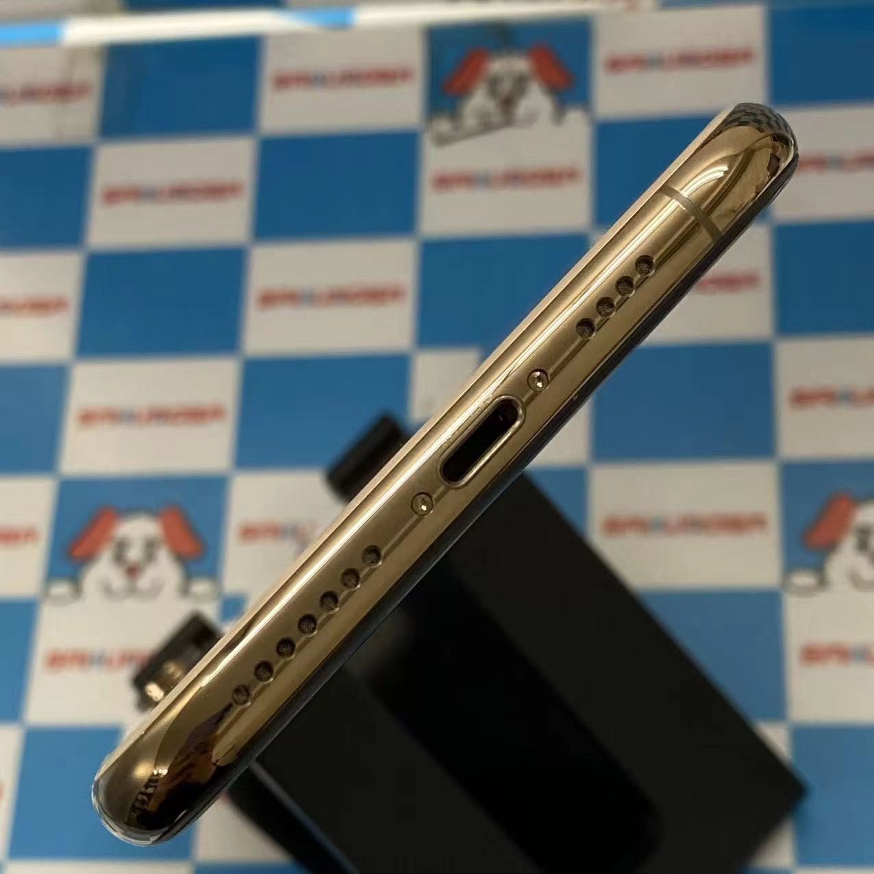 iPhoneXS Max 64GB ゴールド MT6T2J/A docomo版SIMフリー