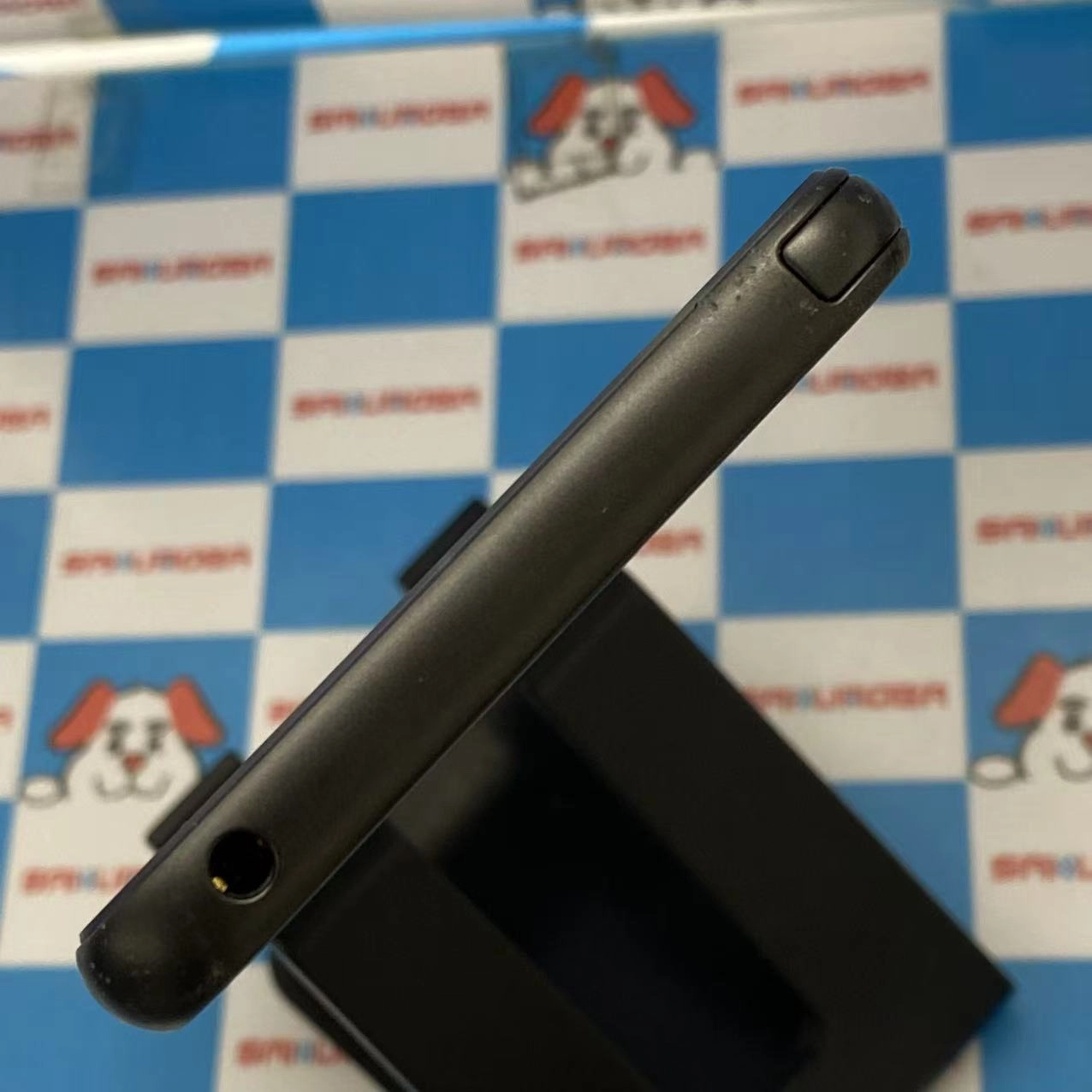 arrows Be 32GB Black F-04K docomo版SIMフリー 訳あり品