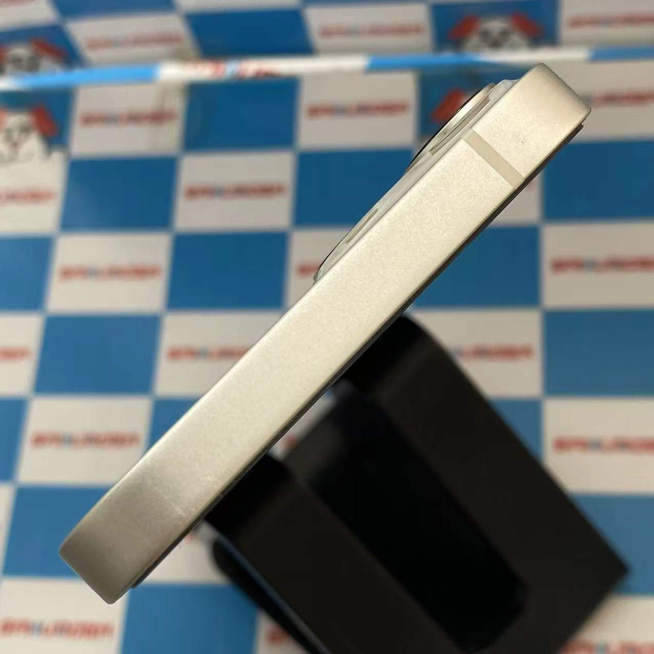 iPhone13 256GB スターライト MLNJ3J/A SIMフリー