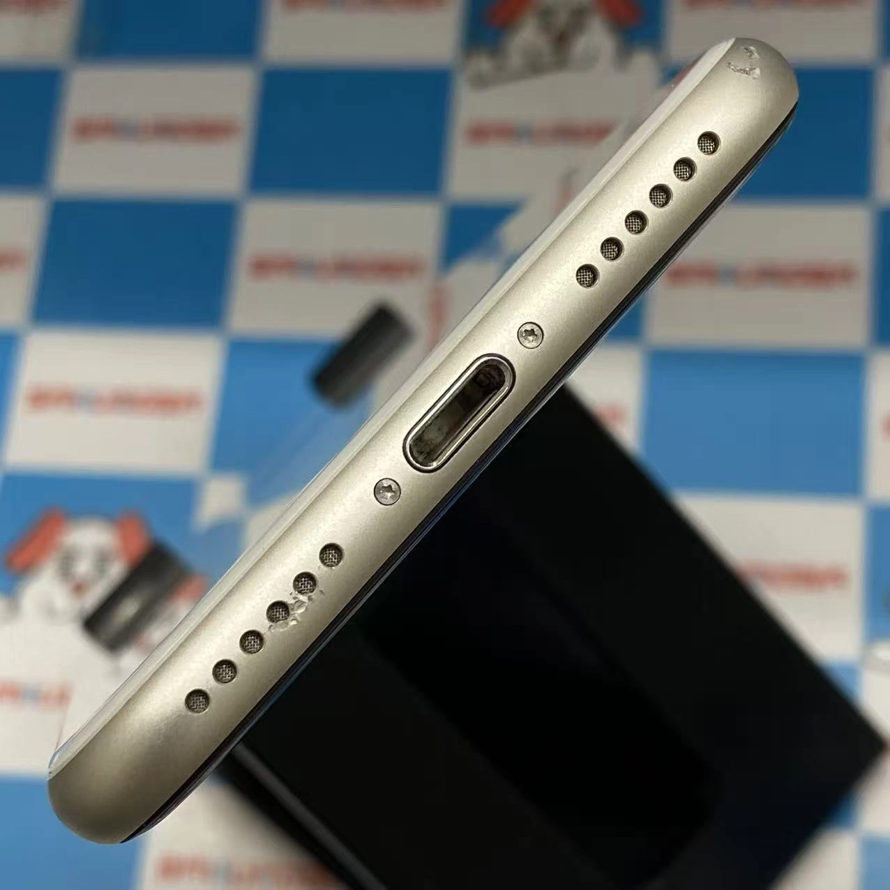 iPhoneSE 第3世代 64GB スターライト MMYD3J/A SoftBank版SIMフリー