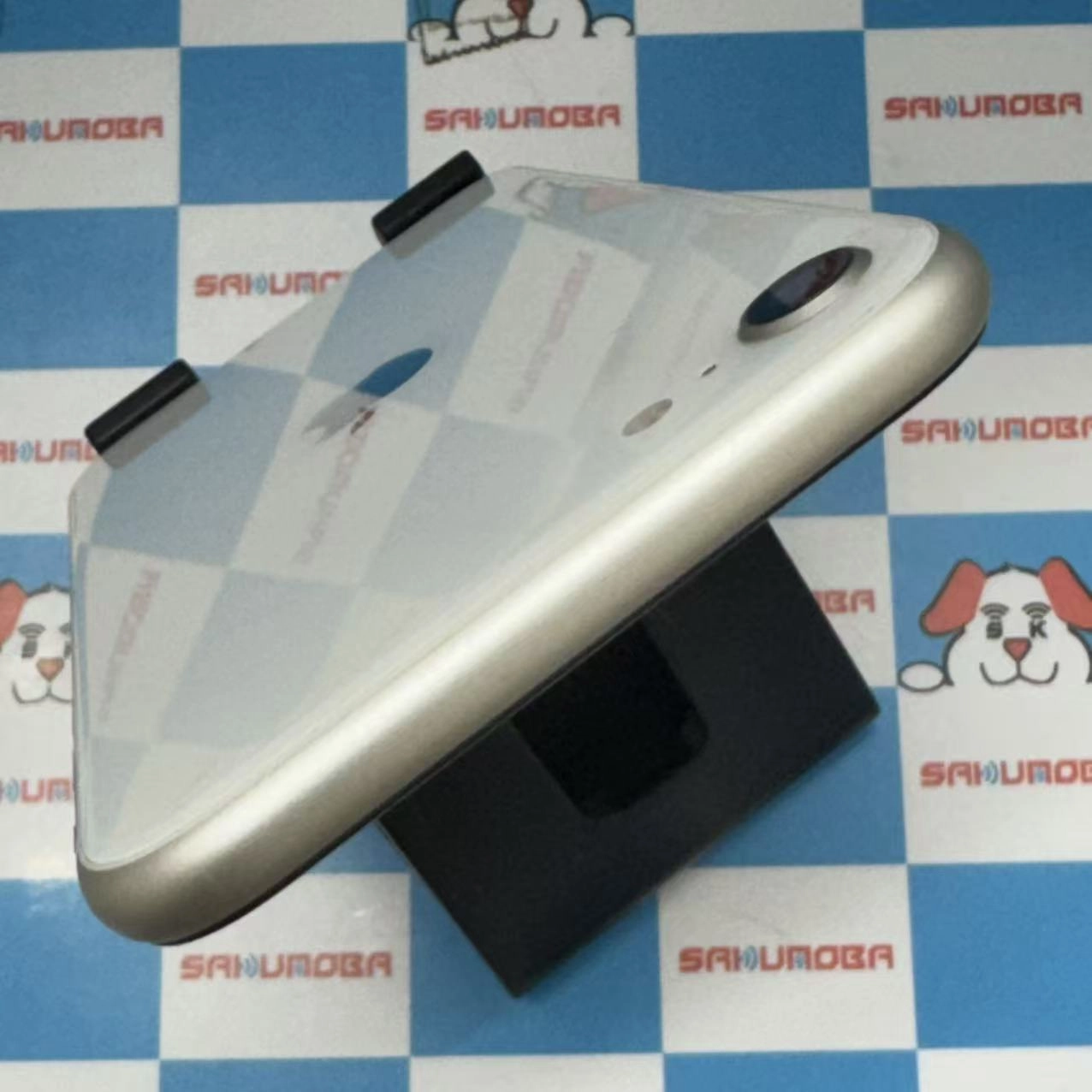 iPhoneSE 第3世代 64GB スターライト MMYD3J/A AU版SIMフリー