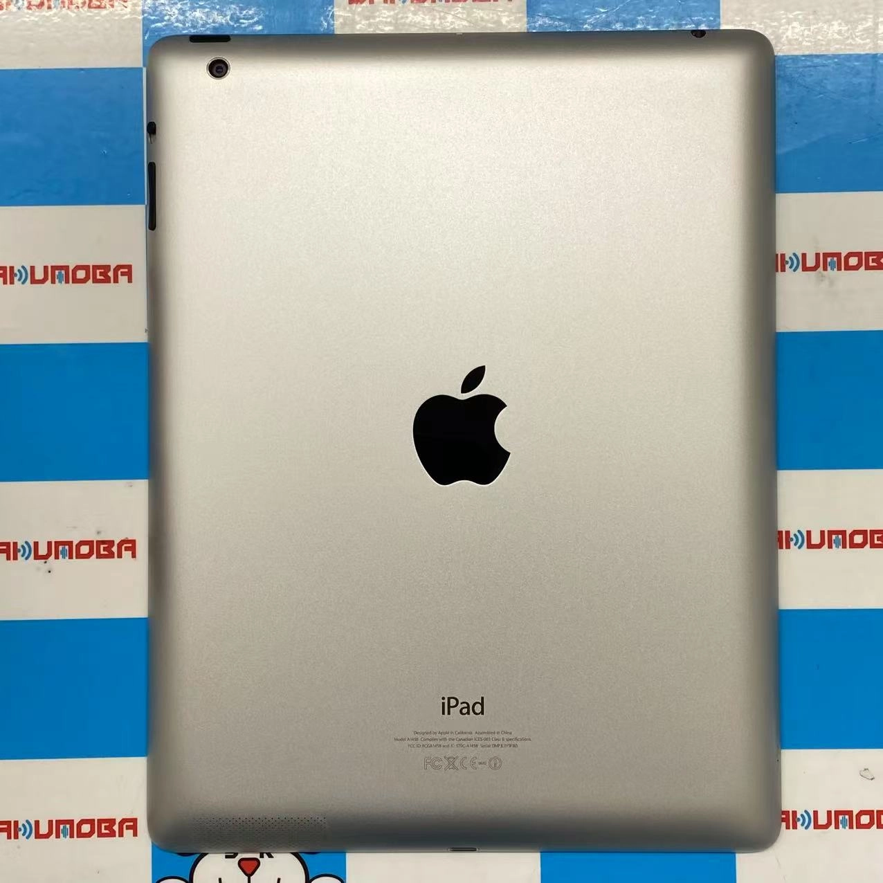 iPad 第4世代 Wi-Fi 32GB ブラック MD511J/A