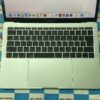 MacBook Pro 13インチ 2017 Thunderbolt 3ポートx2 128GB MPXR2J/A A1708-上部