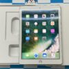 iPad 第5世代 SoftBank版SIMフリー 128GB MLQ42J/A A1674 極美品-正面