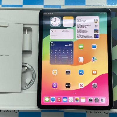 iPad Air 第4世代 Wi-Fiモデル 64GB MYFR2J/A A2316 新品同様