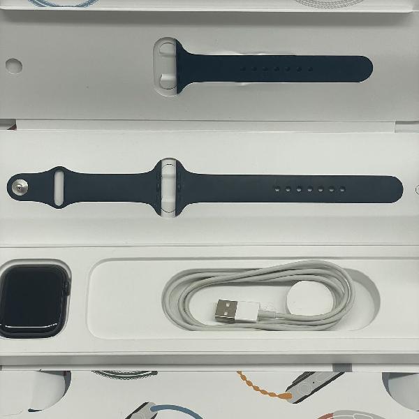 Apple Watch Series 6 GPS + Cellularモデル M0GR3J/A A2376-正面
