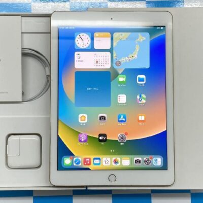 iPad 第5世代 Wi-Fiモデル 32GB FPGT2J/A A1822