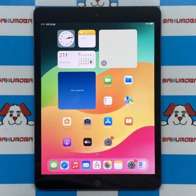 iPad 第8世代 Wi-Fiモデル 32GB MYL92J/A A2270 極美品