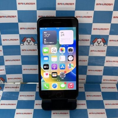 iPhoneSE 第3世代 au版SIMフリー 64GB MMYC3J/A A2782