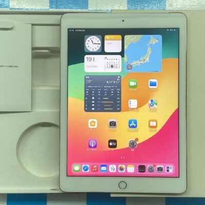 iPad 第6世代 au版SIMフリー 32GB MRM02J/A A1954 ジャンク品