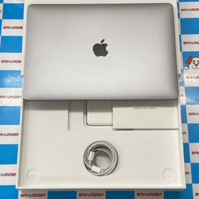 MacBook Air Retina 13インチ 2020  8GB 256GB MWTJ2J/A