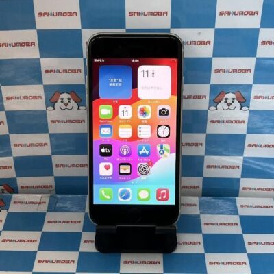 iPhoneSE 第3世代 docomo版SIMフリー 128GB MMYG3J/A A2782 極美品