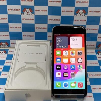 iPhoneSE 第3世代 au版SIMフリー 128GB MMYG3J/A A2782 極美品