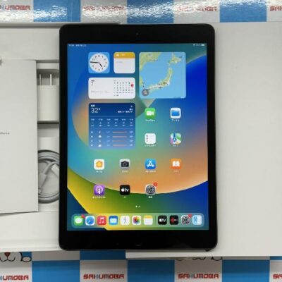 iPad 第8世代 SoftBank版SIMフリー 128GB MYML2J/A A2429 新品同様