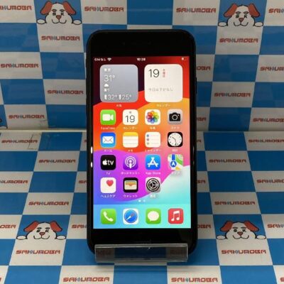 iPhoneSE 第3世代 au版SIMフリー 64GB MMYC3J/A A2782