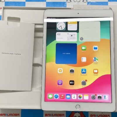 iPad 第8世代 au版SIMフリー 32GB MYMJ2J/A A2429