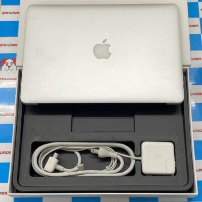 Macbook Air 13インチ 2017  8GB 128GB MQD32J/A 極美品