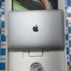 MacBook Pro 13インチ M1 2020 256GB MYD82J/A A2338-正面