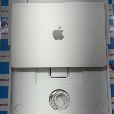 MacBook Air M2 2022 256GB MLXY3J/A A2681 極美品