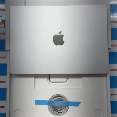 MacBook Air M2 2022 256GB MLXY3J/A A2681 極美品