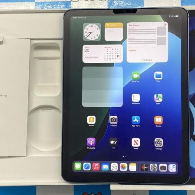 iPad Air 第5世代 docomo版SIMフリー 64GB MM6U3J/A A2589 極美品