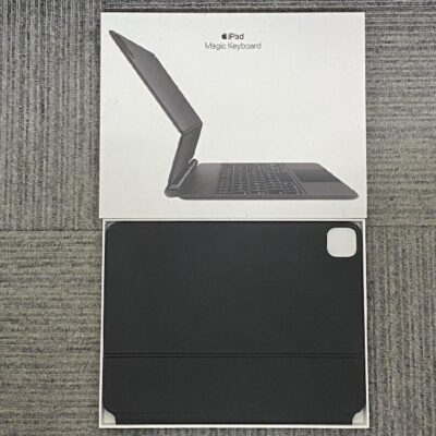 iPad Air（第4/第5/第6世代）・Pro 11インチ（第1/第2/第3/第4世代）用 Apple Magic Keyboard  MXQT2J/A A2261 美品