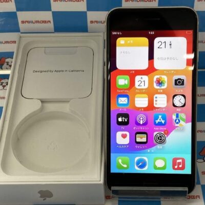 iPhoneSE 第3世代 au版SIMフリー 64GB MMYD3J/A A2782 美品