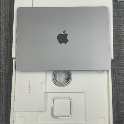 MacBook Air M2 2022 512GB A2681 極美品