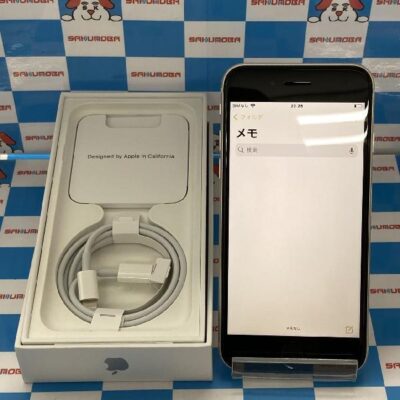 iPhoneSE 第3世代 Apple版SIMフリー 64GB MMYD3J/A A2782 新品同様品