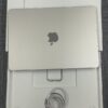 MacBook Air 15インチ M3 2024 512GB MRXU3J/A A3113 新品同様品-正面