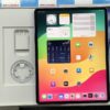 iPad Air 第6世代 13インチ docomo版SIMフリー 128GB MV6R3J/A A2899　新品同様-正面