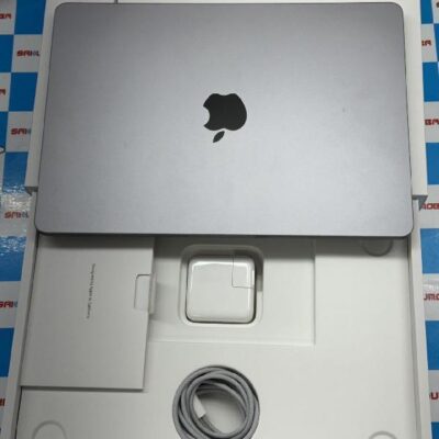 MacBook Air M2 2022  8GB 256GB MLXW3J/A 新品同様