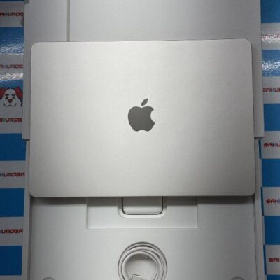 MacBook Air M2 2022 256GB MLY13J/A A2681 新品同様