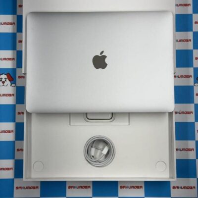 MacBook Air Retina 13インチ 2020 256GB MGN93J/A A2337 極美品