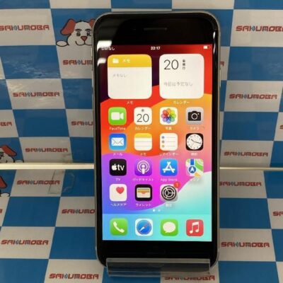 iPhoneSE 第3世代 docomo版SIMフリー 64GB MMYD3J/A A2782極美品