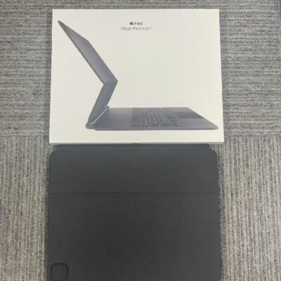 12.9インチiPad Pro(第5世代)用 Magic Keyboard  MJQK3J/A A2480