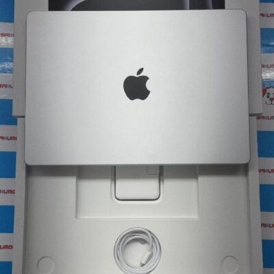 MacBook Pro 14インチ M4 2024 1TB MW2X3J/A A3112 極美品
