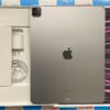 iPad Pro 12.9インチ 第6世代 Wi-Fiモデル 128GB MNXP3J/A A2436 新品同様-正面