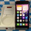 iPhoneSE 第3世代 au版SIMフリー 128GB MMYH3J/A A2782 美品-正面