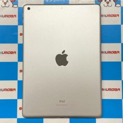 iPad 第8世代 Wi-Fiモデル 128GB MYLE2J/A A2270