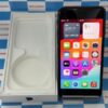 iPhoneSE 第3世代 Apple版SIMフリー 64GB MMYC3J/A A2782-正面