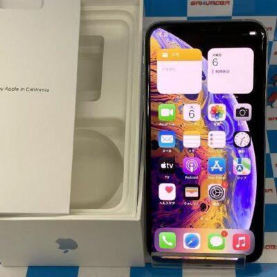iPhoneXS au版SIMフリー 64GB MTAX2J/A A2098 美品